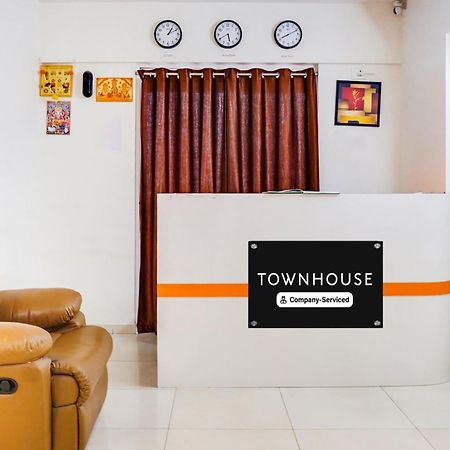 Super Townhouse Lohegaon Near Pune Airport Formerly Landmark Regency Lohogaon Ngoại thất bức ảnh